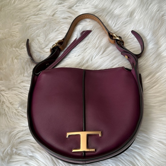 Tod’s Timeless Hobo Bag in Leather Small - Picture 14 of 14